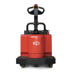 Equipo patín eléctrico EPT RTS operando en almacén industrial Noblemaq Montacargas
